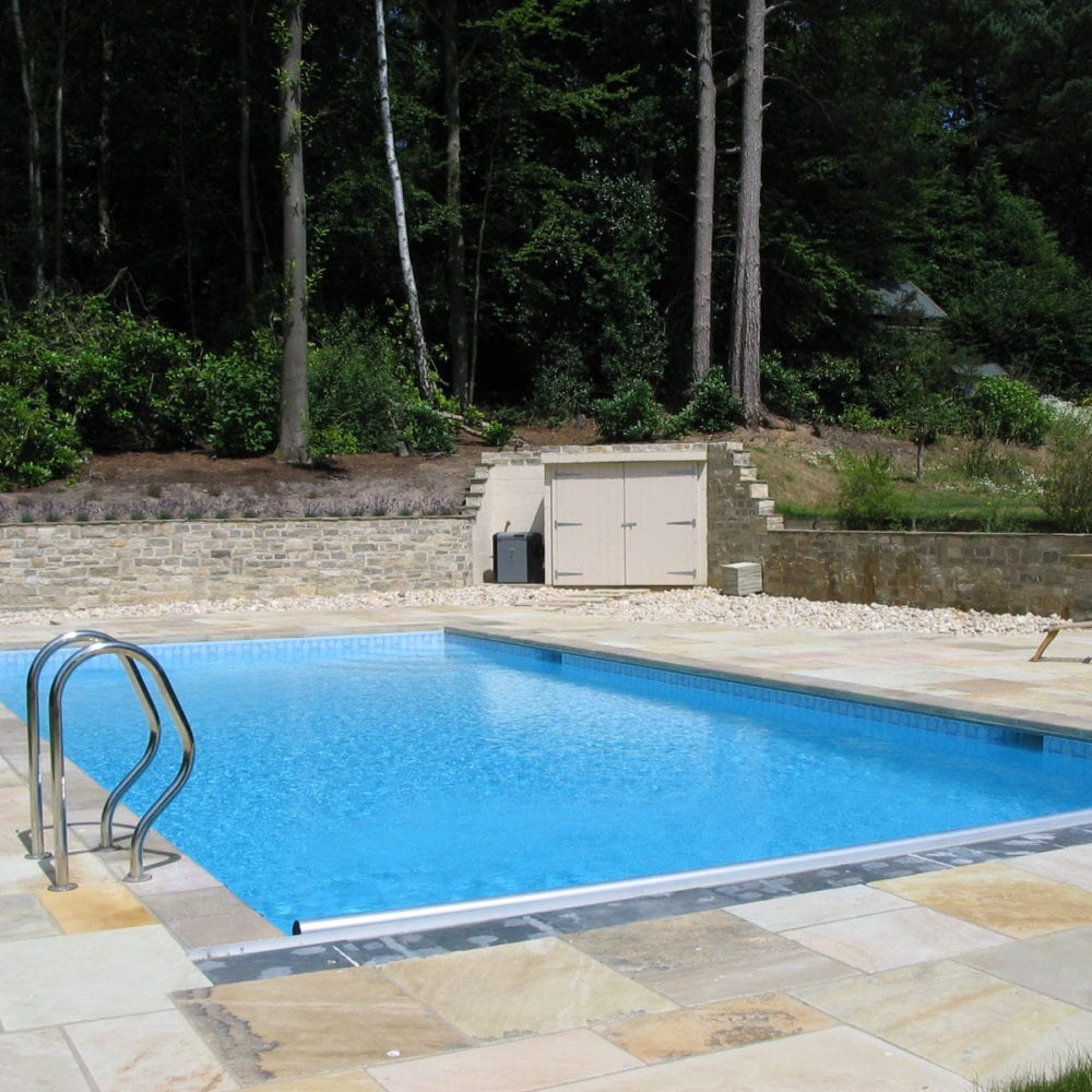 Outdoor swimming pool insallation with grabrail