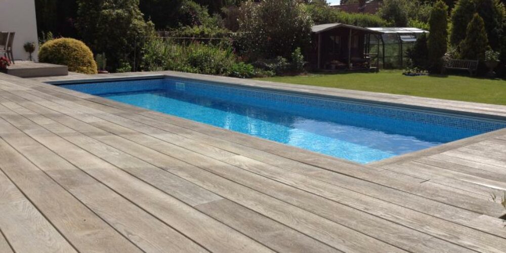 Modern Wooden Pane Surround on Outdoor Swimming Pool with Mosaic Tile 2