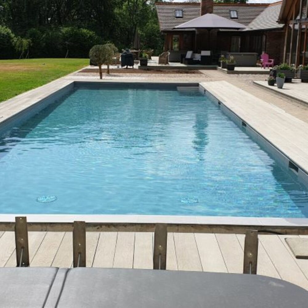 Maintenance of outdoor pool in Surrey
